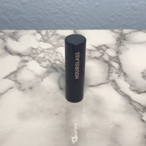 Hourglass Makeup - ✨Hourglass Vanish Flash Highlighting Stick✨ Hourglass Makeup - ✨Hourglass Vanish Flash Highlighting Stick✨
